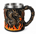 Taza medieval de dragón en relieve con llamas